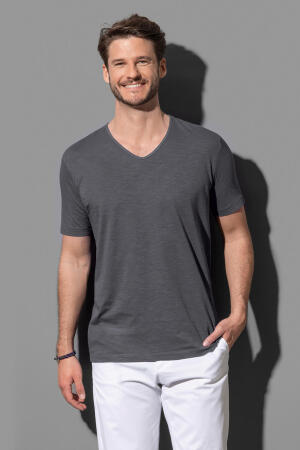 Shawn V-Neck Men