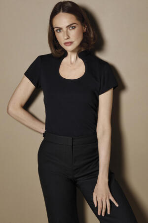 Top mit rundem Decolletée