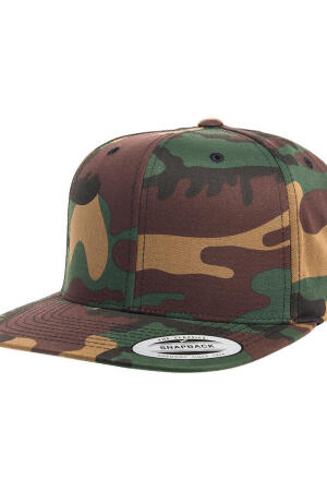 Classic Snapback in Camo