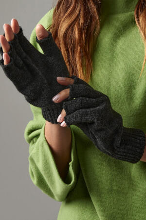 Fingerless Gloves