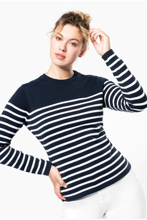 Damenpullover im Marine-Stil